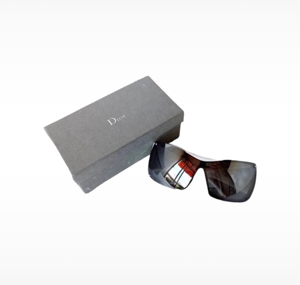 Dior Overshine 2 - White
